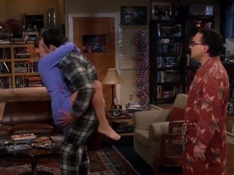 The Big Bang Theory Saison 9 Lincroyable Baiser De Penny Et Sh