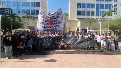 Vasco torcedores protestam e pedem saída da 777 Partners