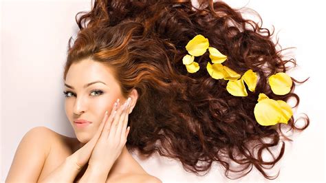 Download Transformation At Beauty Salon Wallpaper