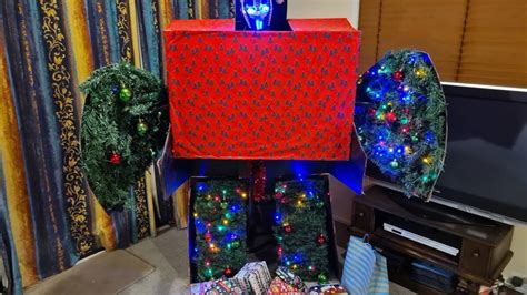 Christmas Inventor Grows Transformer Tree From Present Nz Herald