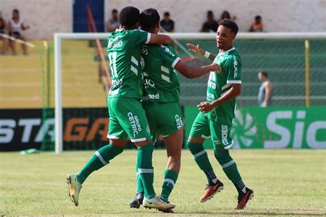 Chapecoense Vence De Virada E Carimba Classifica O Lideran A Na