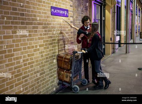 Station Kings Cross Station, station hall, London, Great Britain ...