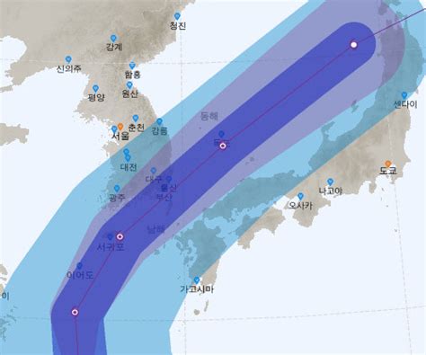 태풍 ‘콩레이 이동경로 2년 전 역대급 태풍 ‘차바와 비슷 강풍·폭우 동반 부산의 대표 정론지 국제신문