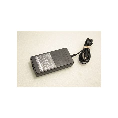 Genuine Toshiba 15v 3a Laptop Ac Charger Pa2450u