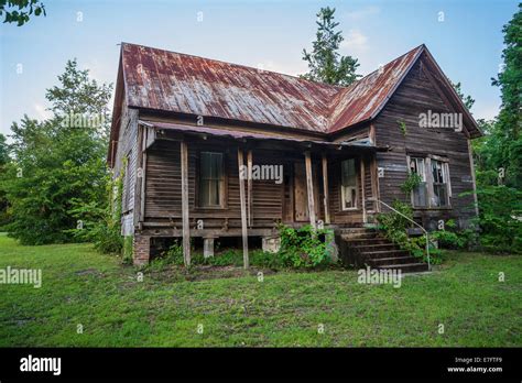 Old Abandoned Wooden House In Rural North Florida Stock Photo Alamy