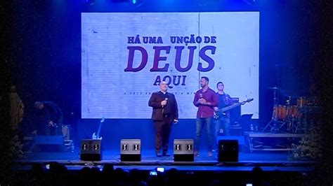 Há uma Unção de Deus Aqui Padre Bruno Costa Thaís Tomé Song Lyrics