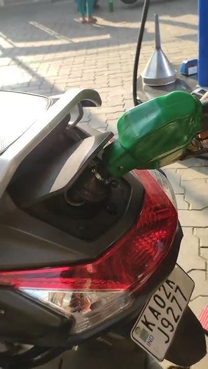 Activa 6g Tank Full At ₹200😂 Fun With Petrol Bunk Ankle 😂 Youtube