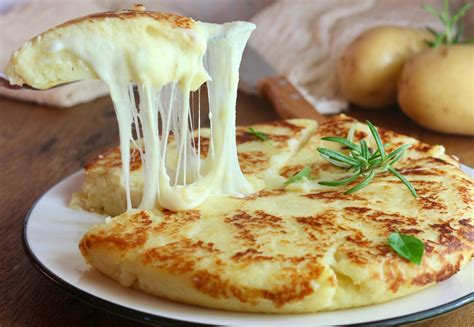 Schiacciata Di Patate Con Cuore Filante Creando Si Impara