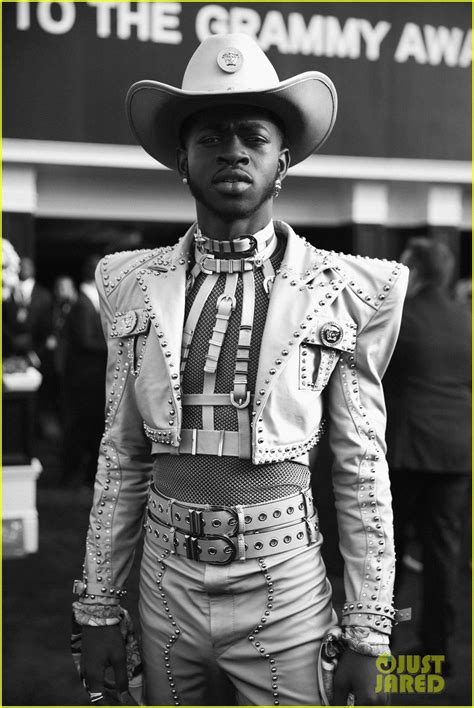 Lil Nas X Pays Tribute To Kobe Bryant During Old Town Road Grammys