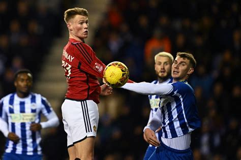 Veja Fotos De Wigan X Manchester United Pela Terceira Fase Da Copa Da