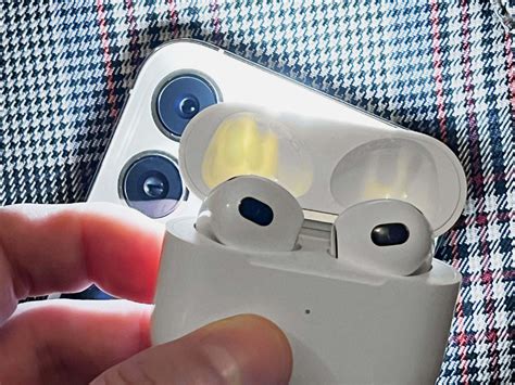 Чем оригинальные AirPods отличаются от подделки. Как её распознать ...