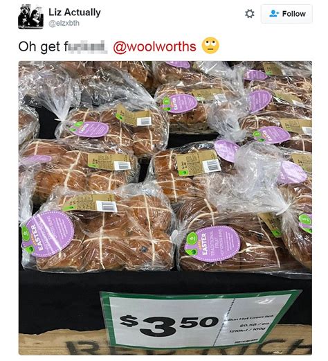 Fierce Debate As Hot Cross Buns And Chocolate Eggs Hit Shelves On Boxing Day Daily Mail Online