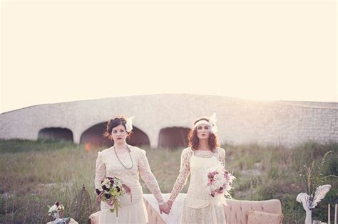 Vintage Beach Wedding | Inspiration Shoot | Deco Weddings