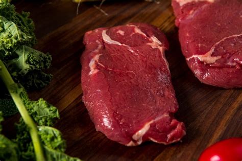 Grass Fed Beef Sirloin Steak 1 Lb Dry Aged And Delivered To Your Door