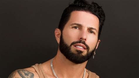 Poncho De Nigris Donará Recompensa Si Gana El Reality Show Lcdlfm