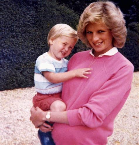 Photos Qui Montrent Le Grand Amour Que La Princesse Diana A Donn