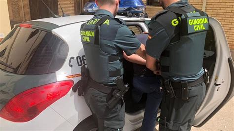 Tres detenidos al ser sorprendidos robando en una vivienda en Seseña