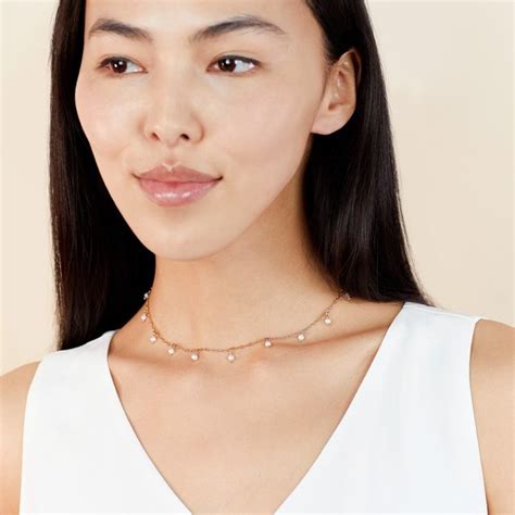 The Pearl Beads Necklace 3 Fabulous Styling Ideas For This Chic Piece