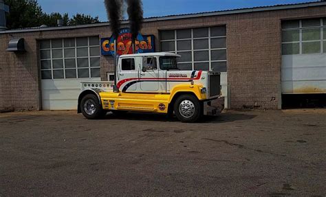 Custom Crew Cab 1979 Mack Superliner “Showtime” - Antique and Classic ...