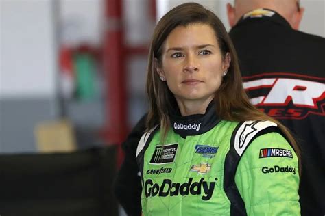 Danica Patrick Gets Real About Booing Fans They Re Saying Everything