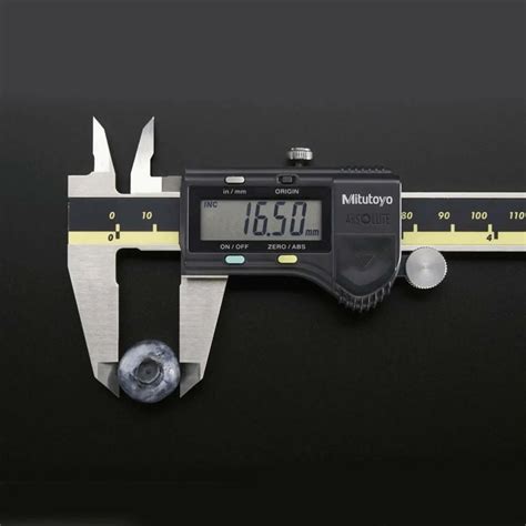 Mitutoyo 500 196 30 Absolute AOS Digimatic Digital Vernier Caliper