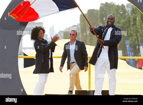 French Judoka Teddy Riner Named Frances Flag Bearer For Rio 2016