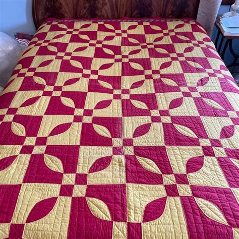 Lovers Knot Quilt Etsy