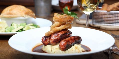 The Best Pubs In London Pub Food Food Sausage And Mash