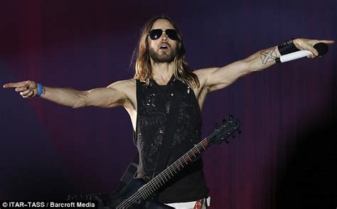 Jared Leto Performs In Moscow With Seconds To Mars Daily Mail Online