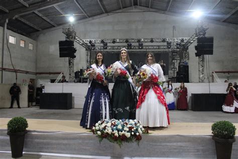 Rainha E Princesas S O Eleitas Em Pi N Jornal O Regional