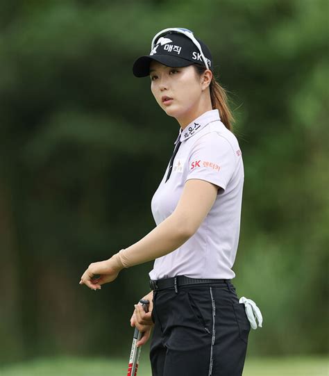 와이어 투 와이어 우승을 바라보는 최예림 Klpga 제주삼다수 마스터스