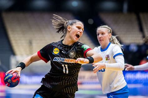 Handball WM der Frauen DHB Damen spielen nach Sieg über Tschechien um