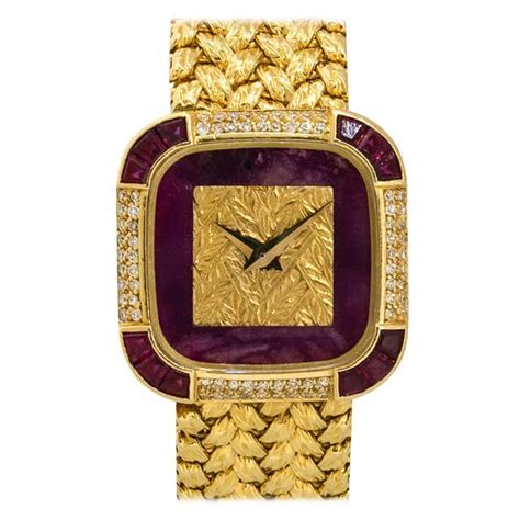 Vintage Piaget Diamond 18 Karat Yellow Gold Oval Ladies Watch At 1stdibs