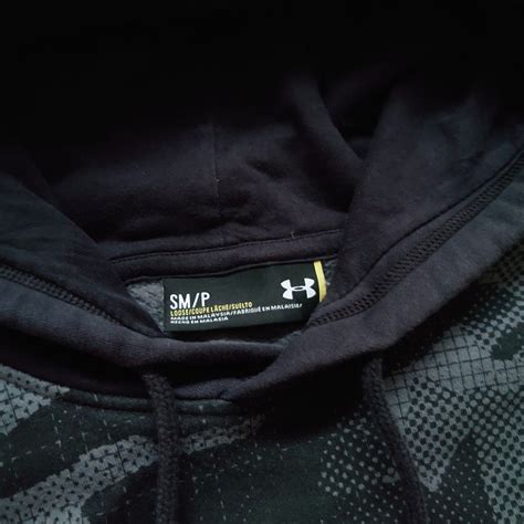 Under Armour Second Hoodie Under Armor Fesyen Pria Pakaian Baju Luaran Di Carousell