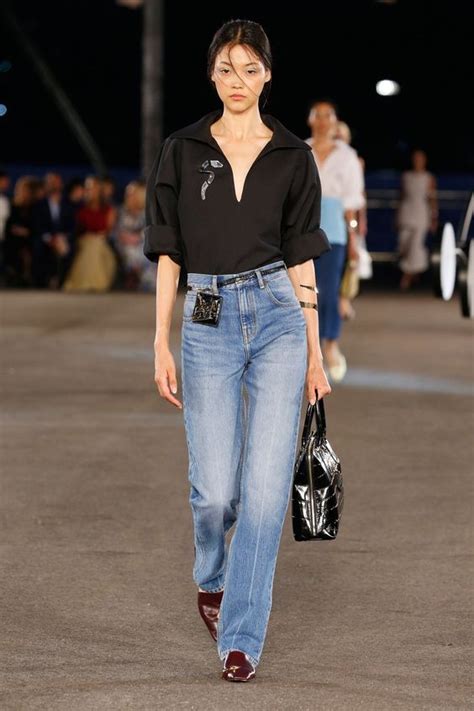 C Ch Ph I V I O S Mi En Cho N C C Xinh Hot Nh T