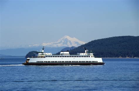 A Guide to Taking the Ferry with Your Car in Puerto Rico