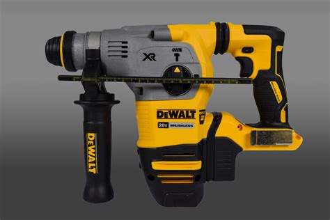 DeWalt 20V MAX XR Li Ion 1 1 8 In Cordless SDS Plus Rotary Hammer