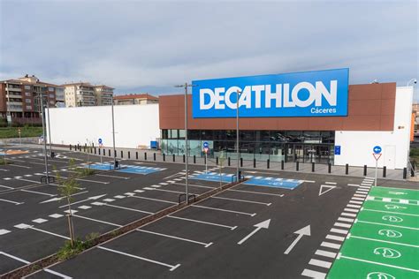 Decathlon crece en España con la apertura de una nueva tienda en Cáceres