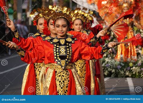 Tidi Lo O Ayabu Dance From Gorontalo Editorial Stock Image Image Of