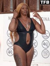 SANDI BOGLE Nude AZNude