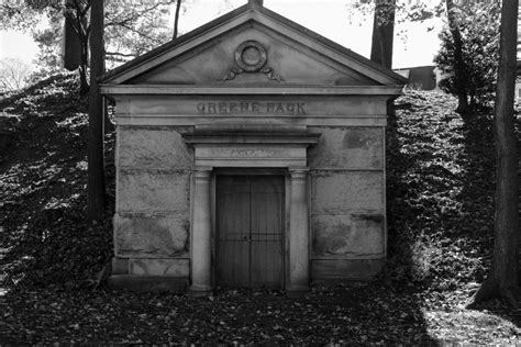 Ghosts In The Graveyard Elmwood Cemetery In Detroit — The Midwestival