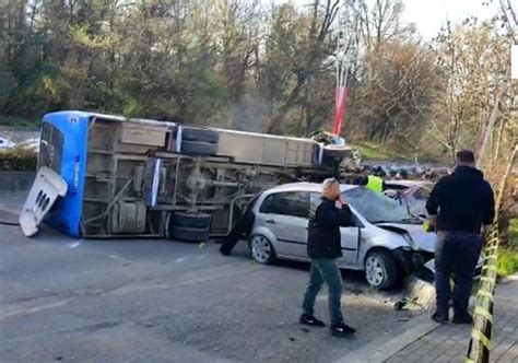 Video Pamjet E Aksidentit Të Rëndë Të Përmbu Syri Lajmi I Fundit