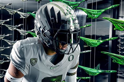 Oregon announces new wolf grey uniforms for upcoming Cal game