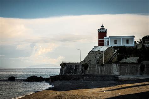 In Affitto Il Faro Di Capo D Orlando Al Vaglio Tre Proposte