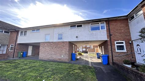 Viking Bracknell Berkshire Rg12 2 Bed Maisonette £220 000