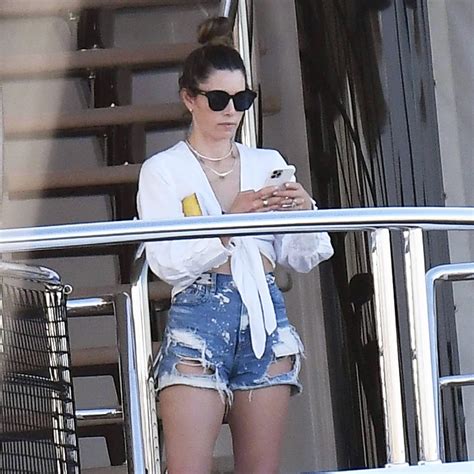 Jessica Biel Is Cool In Ripped Short Shorts During Yacht Day With