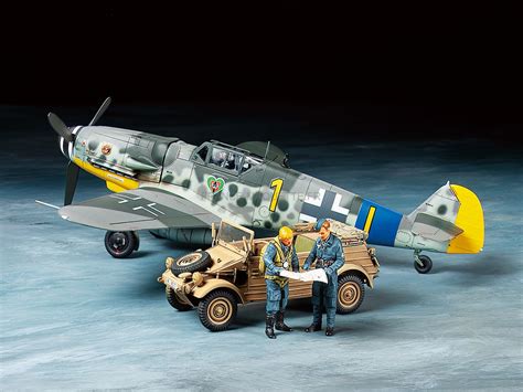 Tamiya 25204 Maquettes Messerschmitt Bf109G6 Kübelwagen