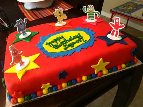 Little Sweet Shop: Yo Gabba Gabba cake