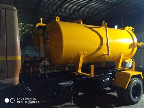 High Pressure Sewer Suction Machine For Industrial Capacity 5000 L