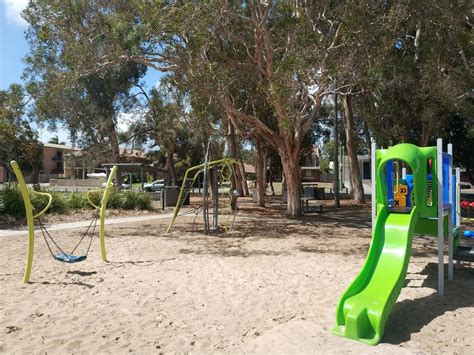 Crest Park Playground Bbq Basketball Court Swim Beach Bellara Qld